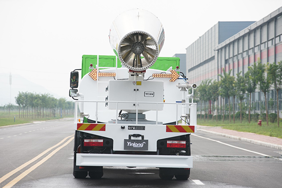 銀隆新能源多功能抑塵車出擊，車過無塵！