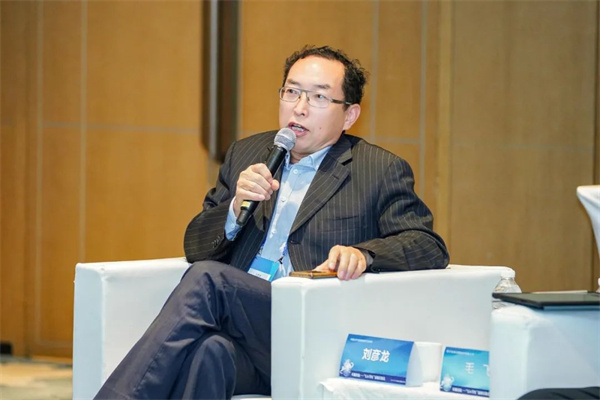 “Li+學(xué)社”高端對話：警惕全球化機(jī)遇下，鋰電企業(yè)的出海挑戰(zhàn)和技術(shù)迭代風(fēng)險
